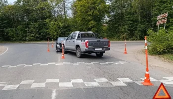 В Маловишерском округе девушка-водитель без прав попала в ДТП на «встречке»