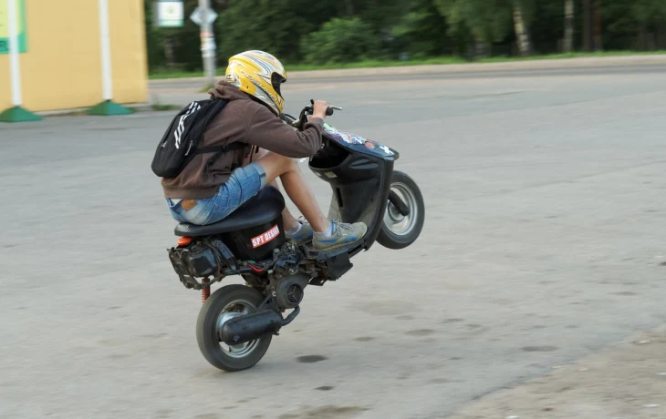 За пьяную езду на скутере новгородец отправится в колонию За пьяную езду на скутере новгородец отправится в колонию